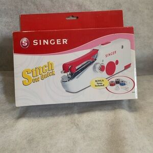 NIB Singer Stitch Sew Quick Handheld Sewing Machine